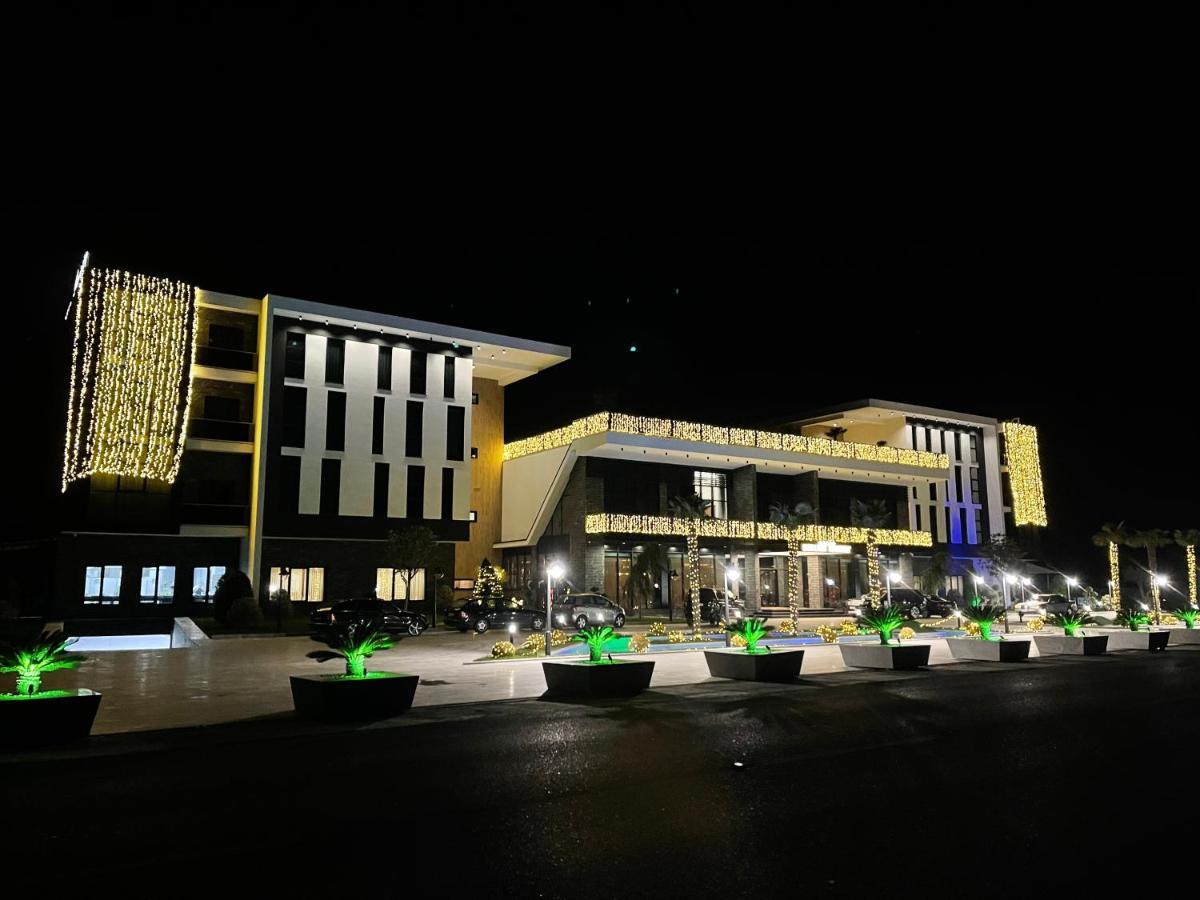 Deluxe And Spa Resort